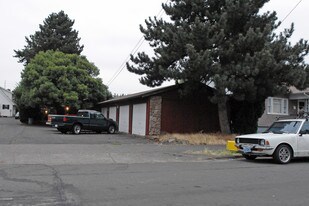 3739-3745 SE Cora St in Portland, OR - Building Photo