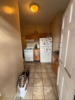 38 S Huntington Ave, Unit 2T in Boston, MA - Building Photo