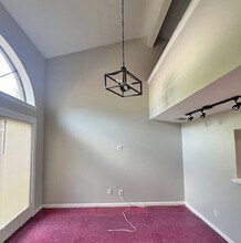 2921 Rio Dosa Dr in Lexington, KY - Foto de edificio - Building Photo