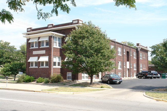 401 E 3rd St in Wichita, KS - Building Photo - Building Photo