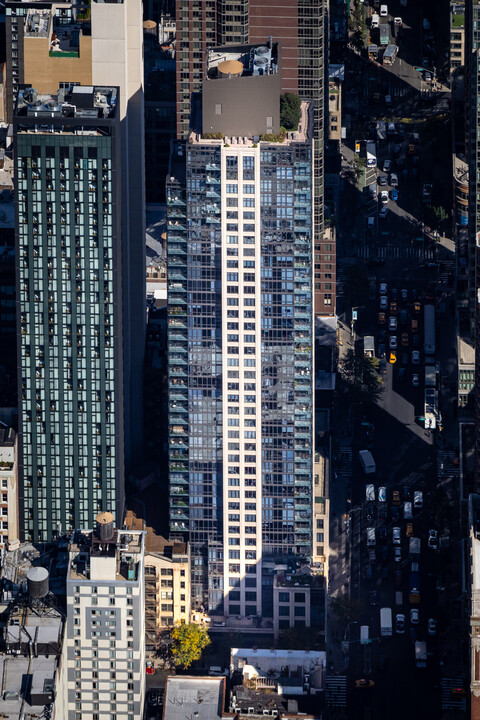 Chelsea Stratus in New York, NY - Building Photo