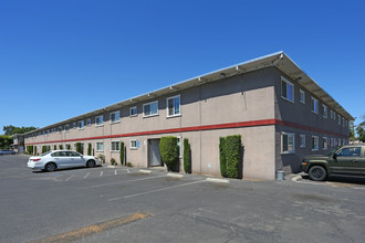 Osito Apartments in Merced, CA - Building Photo - Building Photo