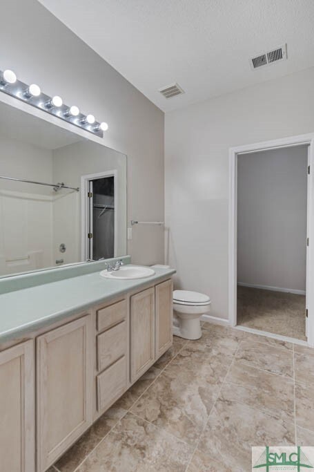 property at 8 Putters Pl