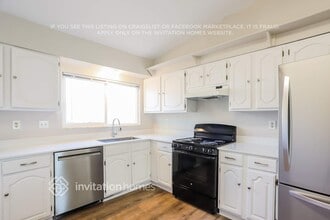 3976 S Jasper Ct in Aurora, CO - Foto de edificio - Building Photo