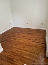 61 Burr Rd in Southbury, CT - Building Photo - Building Photo