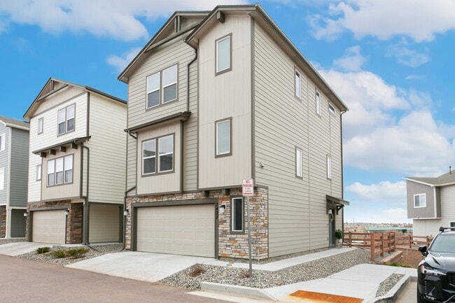 property at 7427 Gorgeted Quail Grv
