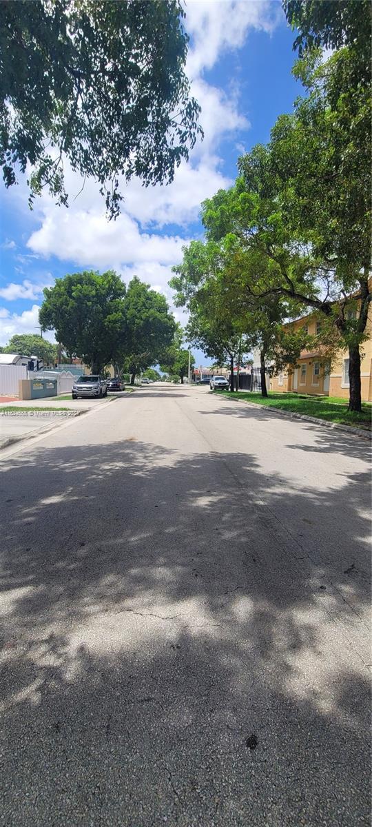 33 E 20th St-Unit -106 in Hialeah, FL - Building Photo - Building Photo