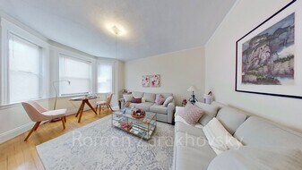 2 Ayr Rd, Unit 4 in Boston, MA - Building Photo