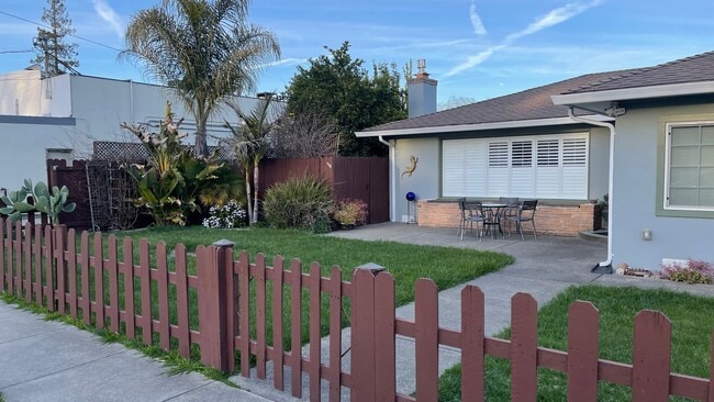 158 S Hartson St, Unit Granny