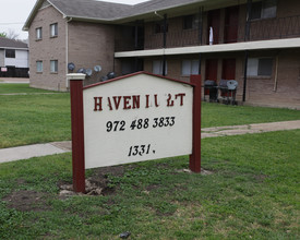 Havenhurst in Farmers Branch, TX - Building Photo - Building Photo