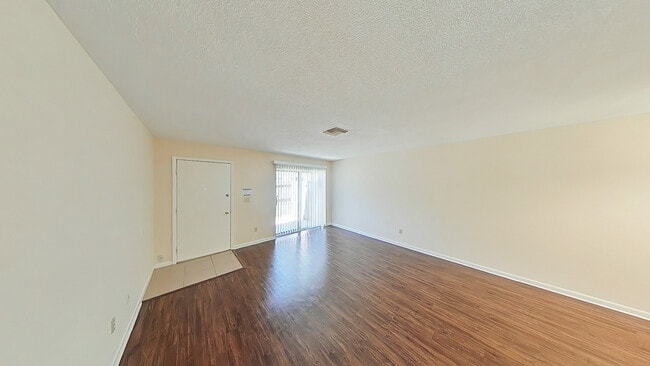 Woodland Bend Apartments in Ocala, FL - Foto de edificio - Building Photo