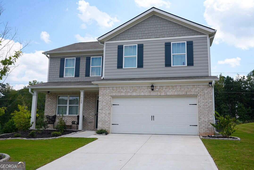 3156 Ellenton Dr in Lithia Springs, GA - Building Photo