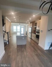 2228 S Glebe Rd in Arlington, VA - Building Photo - Building Photo