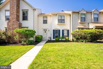 24 Stratton Ct in Trenton, NJ - Building Photo - Building Photo