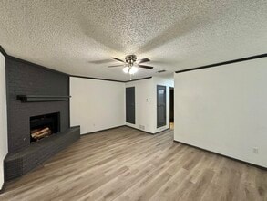 7410 Avenue W in Lubbock, TX - Building Photo - Building Photo