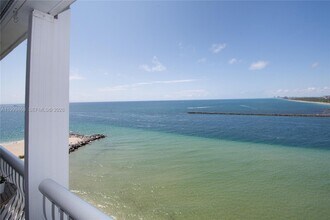 2200 S Ocean Ln in Fort Lauderdale, FL - Building Photo - Building Photo