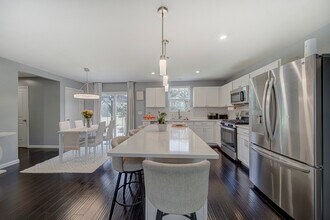 3323 Caledonia Drive in Yorkville, IL - Building Photo - Building Photo