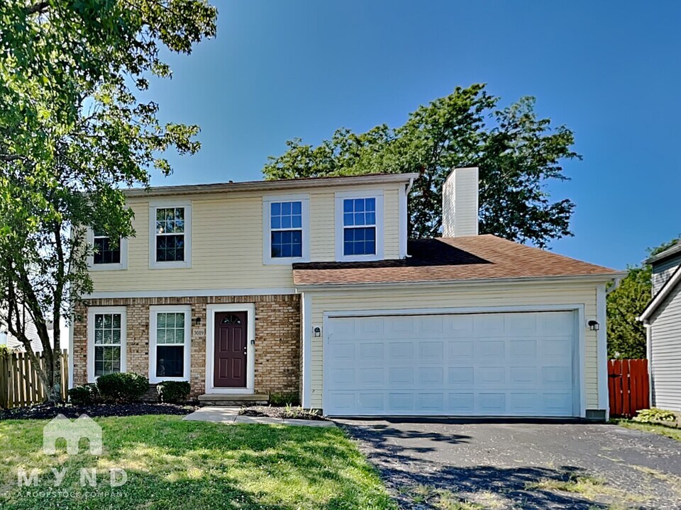 3019 Old Warson Dr in Pickerington, OH - Building Photo