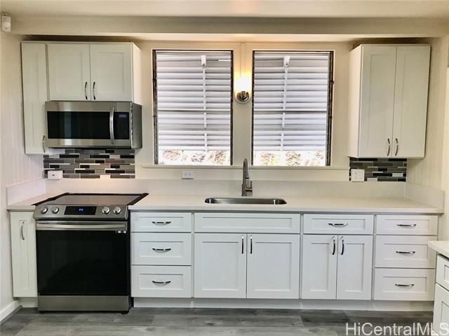 property at 1695 Kamamalu Ave