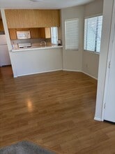 1137 Mission Verde Dr in Camarillo, CA - Building Photo - Building Photo