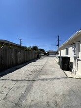 15408 Freeman Ave in Lawndale, CA - Building Photo - Building Photo