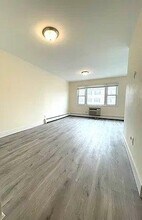 15-35-35 209th St in Queens, NY - Building Photo - Building Photo