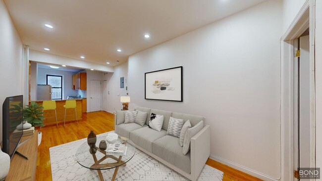 property at 1460 2nd Ave