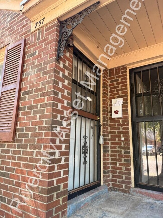 757 Houston St in Memphis, TN - Building Photo - Building Photo