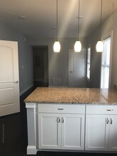 43 Saint Paul St, Unit 3 in Brookline, MA - Building Photo - Building Photo
