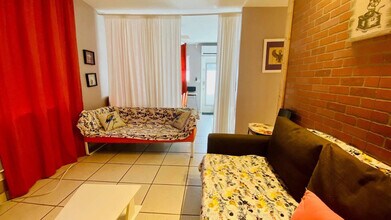1739 Washington St in Hollywood, FL - Building Photo - Building Photo