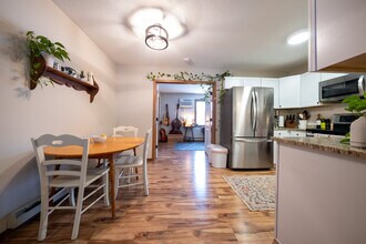 1637 Christie Pl in St. Paul, MN - Building Photo - Building Photo