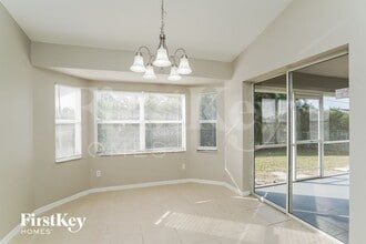 8352 Bahamas Rd in Ft. Myers, FL - Foto de edificio - Building Photo