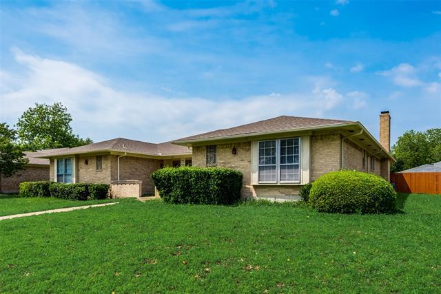 409 Tiffany Trail in Richardson, TX - Building Photo