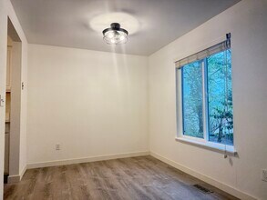 12117 NE Bel Red Rd in Bellevue, WA - Building Photo - Building Photo