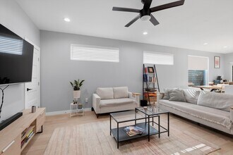 2107 Schley Ave in San Antonio, TX - Building Photo - Building Photo