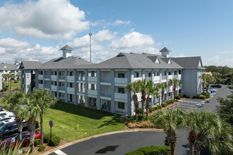 Cayo Grande Navarre in Navarre, FL - Foto de edificio - Building Photo