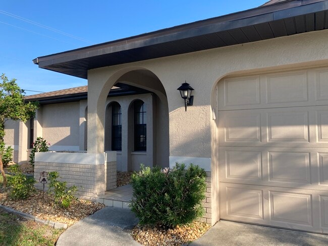property at 901 SE 29th St