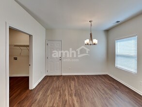 306 Stable View Loop in Dallas, GA - Building Photo - Building Photo