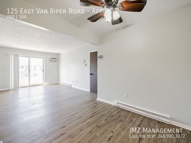 125 E Van Riper Rd in Fowlerville, MI - Building Photo - Building Photo