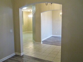 3748 Juliet Leia Cir S in Jacksonville, FL - Foto de edificio - Building Photo