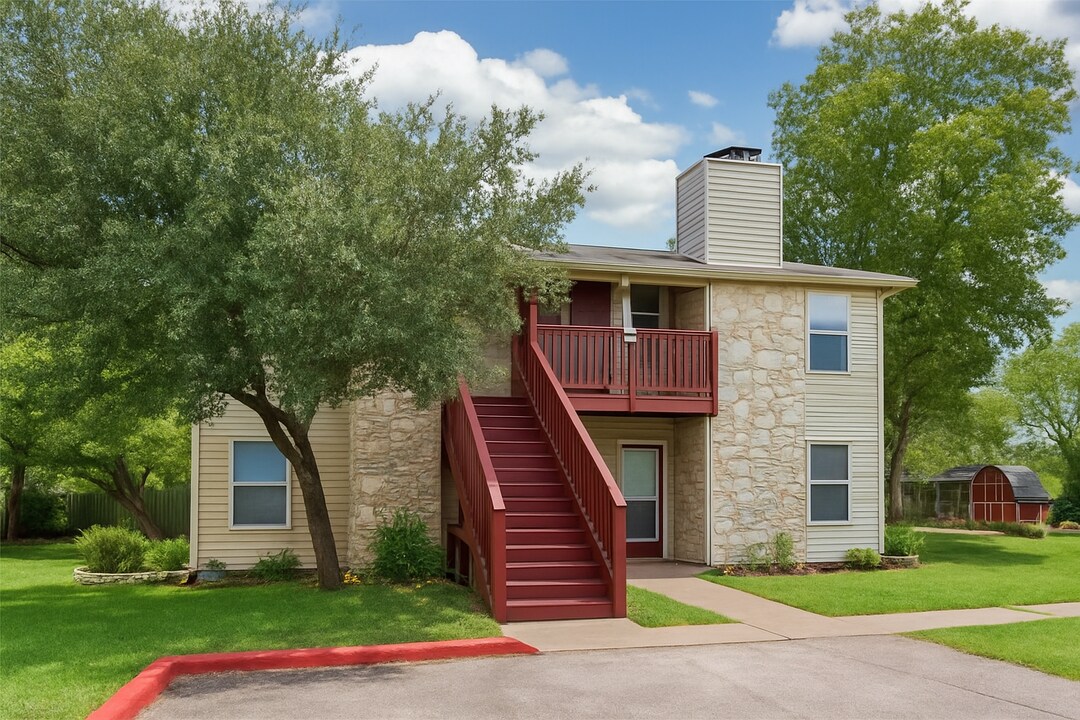 901 Taulbee Ln, Unit D in Austin, TX - Building Photo