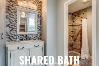 2137 S Vallejo St in Englewood, CO - Building Photo - Building Photo