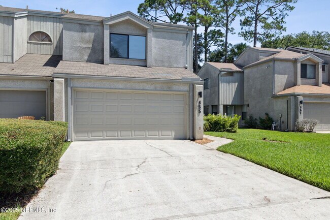 property at 455 Selva Lakes Cir