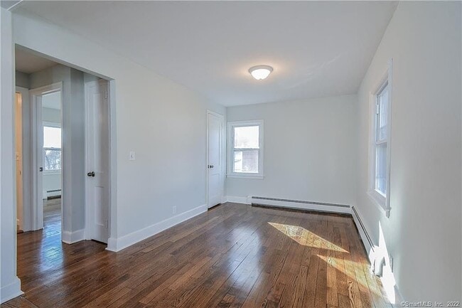 348 Queen St in Bridgeport, CT - Building Photo - Building Photo