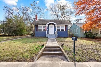 1310 W Morton St in Denison, TX - Building Photo - Building Photo