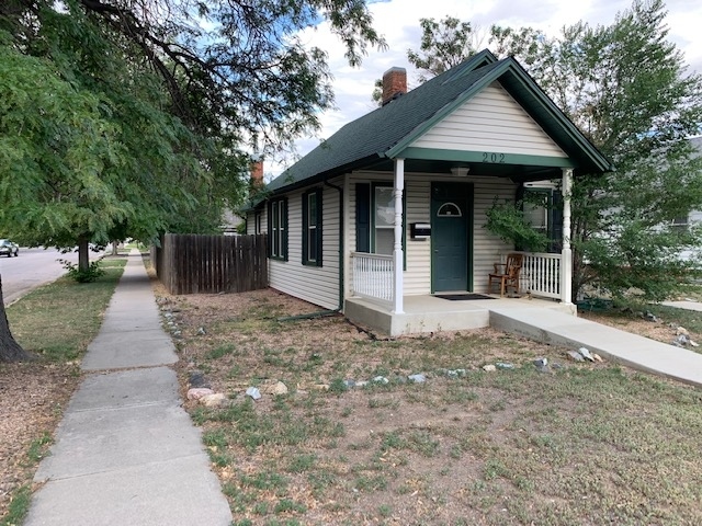 property at 202 S 4th Ave