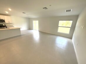 11961 Savanna Lks Blvd in Lehigh Acres, FL - Building Photo - Building Photo