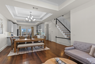 274 Bunker Hill St in Boston, MA - Building Photo - Building Photo