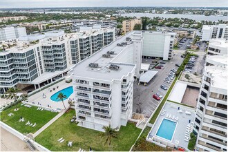 Tuscany of Palm Beach in Palm Beach, FL - Building Photo - Building Photo