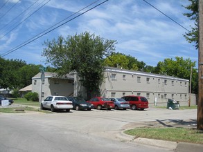 1800-1804 Scripture St in Denton, TX - Foto de edificio - Building Photo